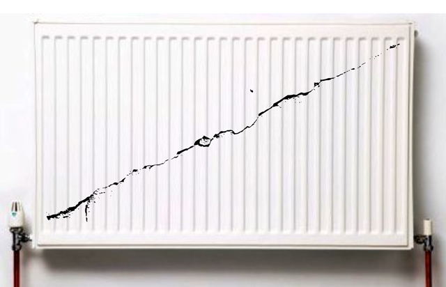 How do you know if you have a cracked radiator ?